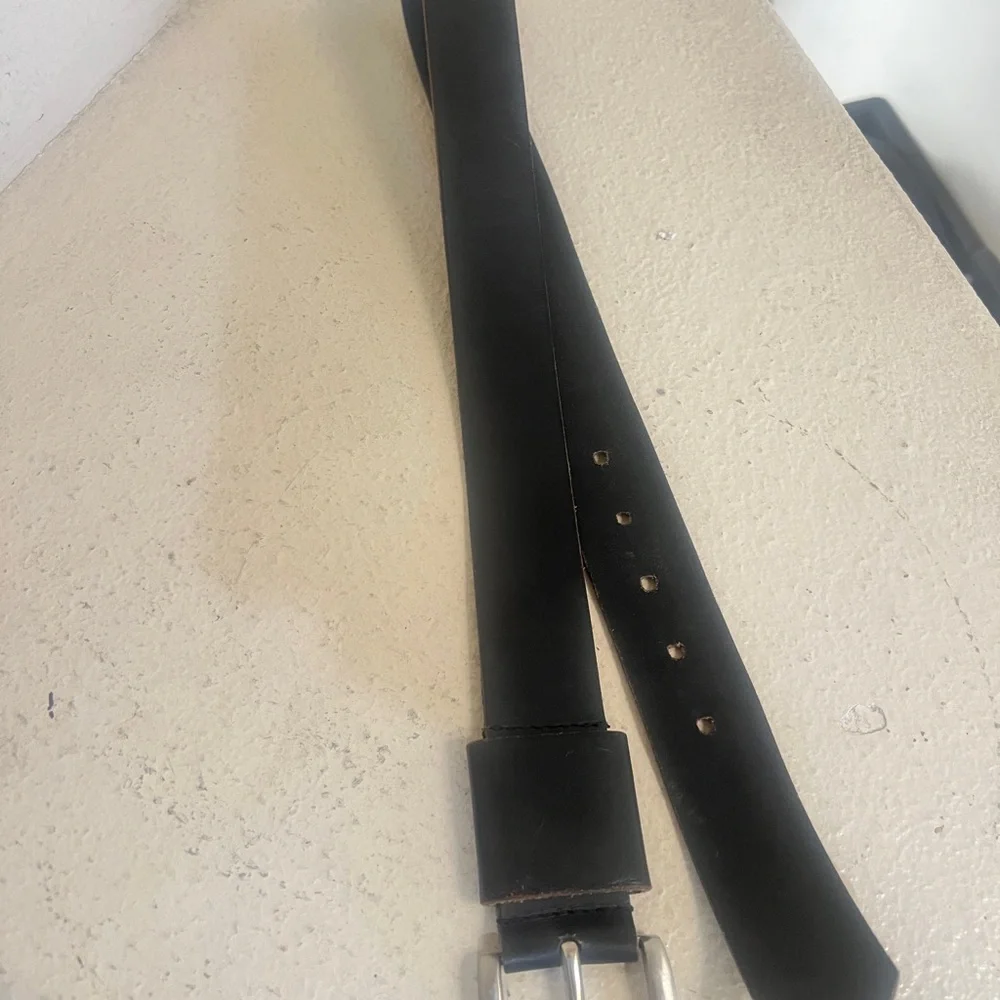 Unisex Black genuine leather  silver tone buckle distressed‎ western belt small